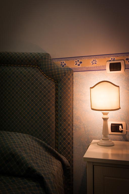Il Colonnato Panzió Róma Szoba fotó