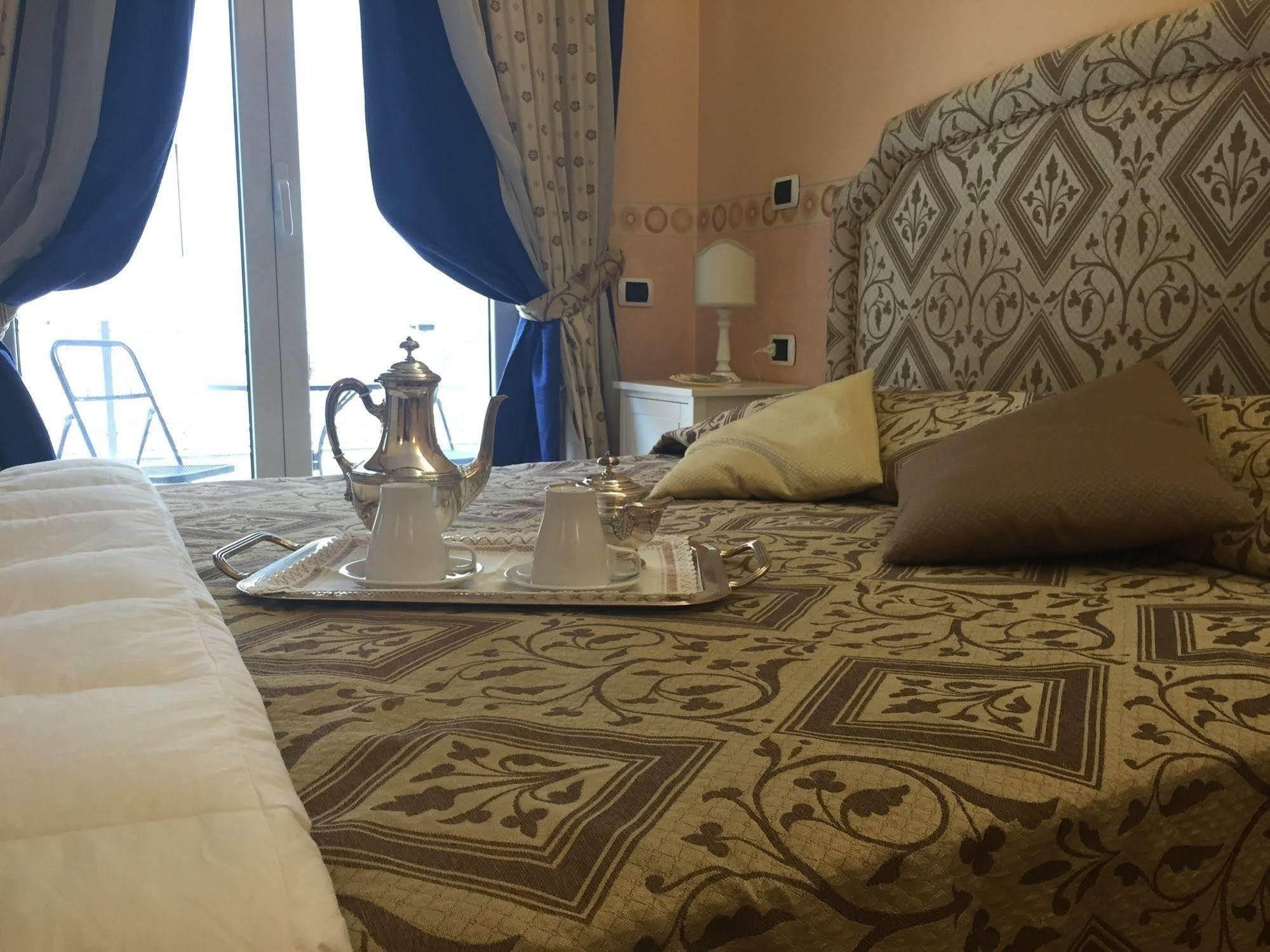 Il Colonnato Panzió Róma Kültér fotó